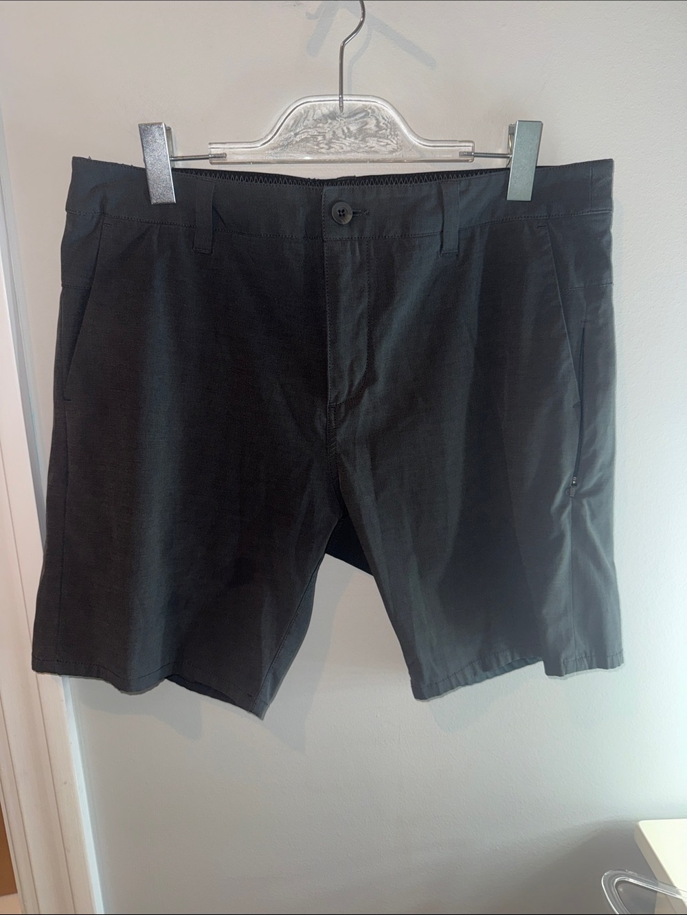 Vuori Black Flat Front Performance Shorts